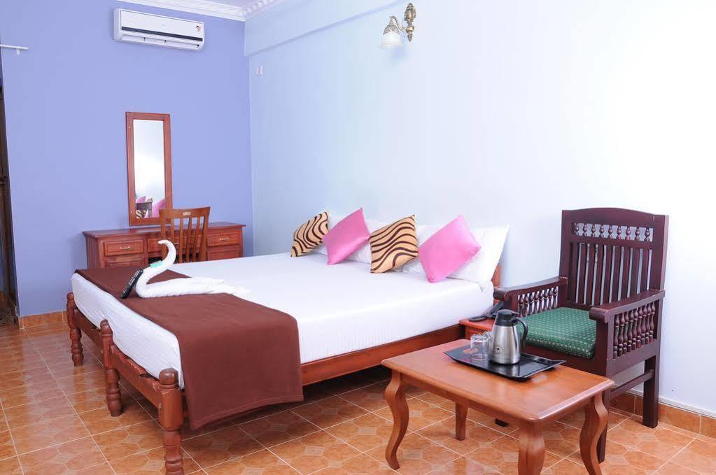 Bed and Breakfast Cosy Regency Alappuzha Екстер'єр фото